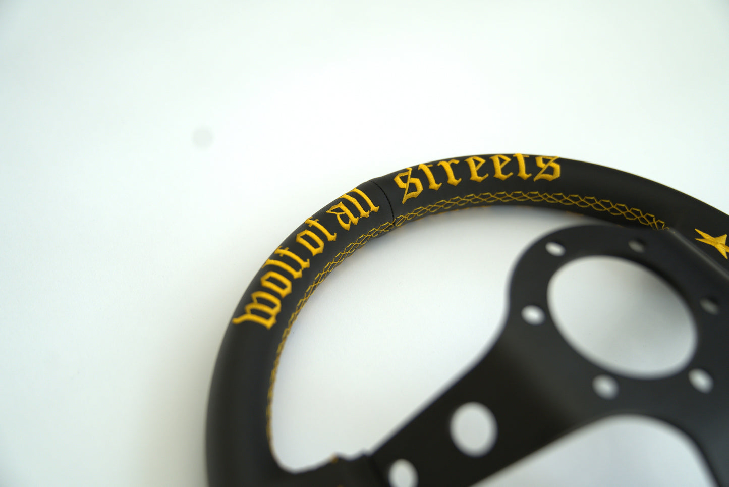 330MM VM x HL DEEP DISH STEERING WHEEL