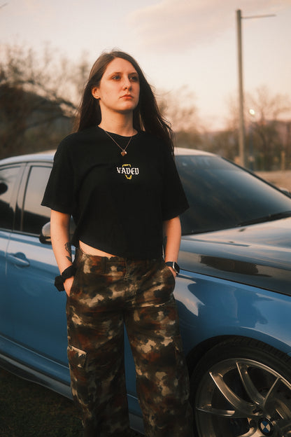 BITE BACK DOBERMAN CROP TEE